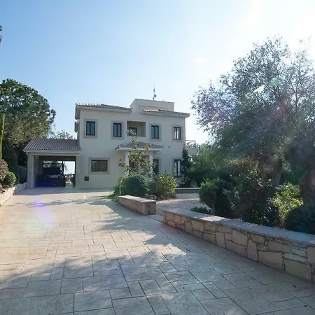 Villa Large Luxury 4 Bedroom *