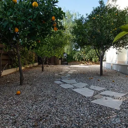 Villa Large Luxury 4 Bedroom *