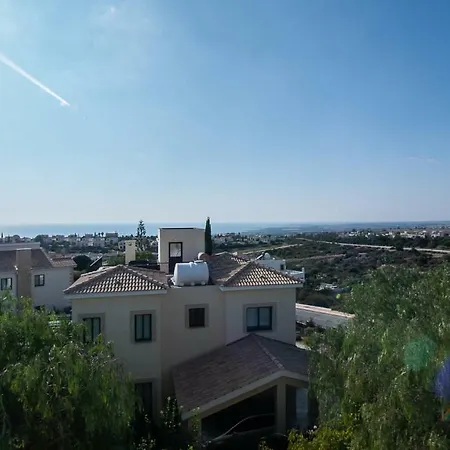Large Luxury 4 Bedroom Potami